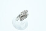 Ring i hvitt gull med diamanter