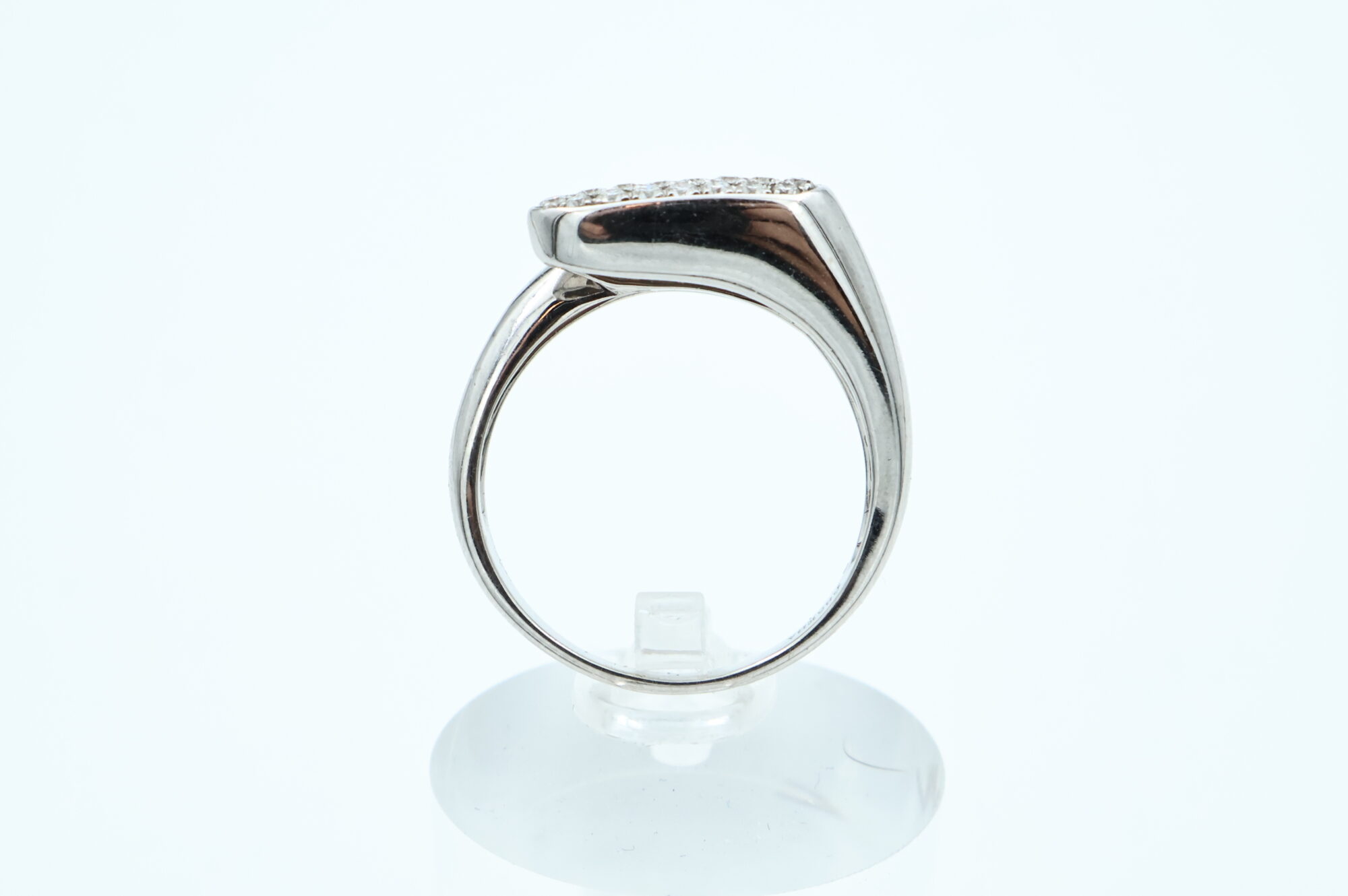 Ring i hvitt gull med diamanter - Bilde 3