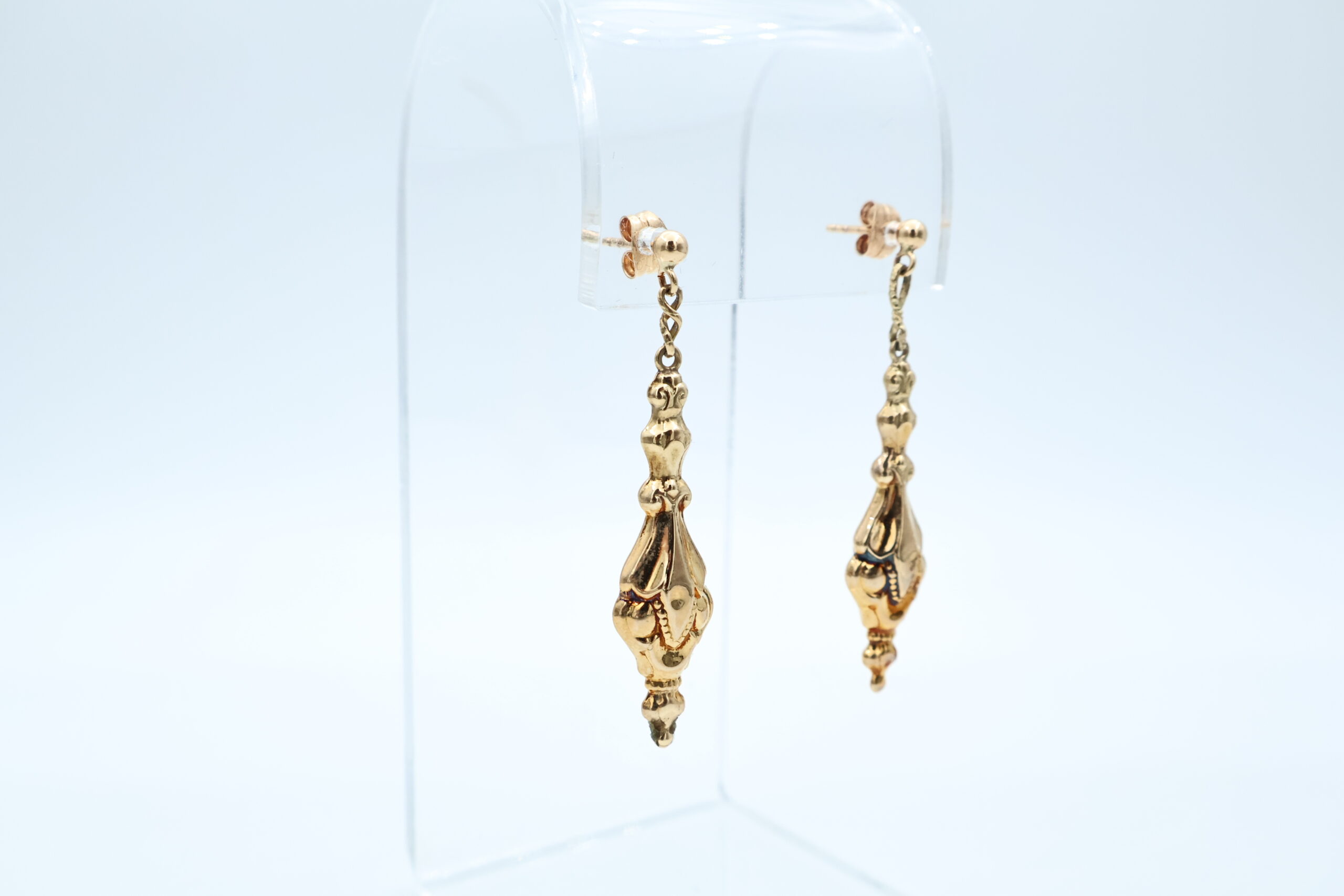 IMG_8926 Ørepynt i gult gull - Bilde 1