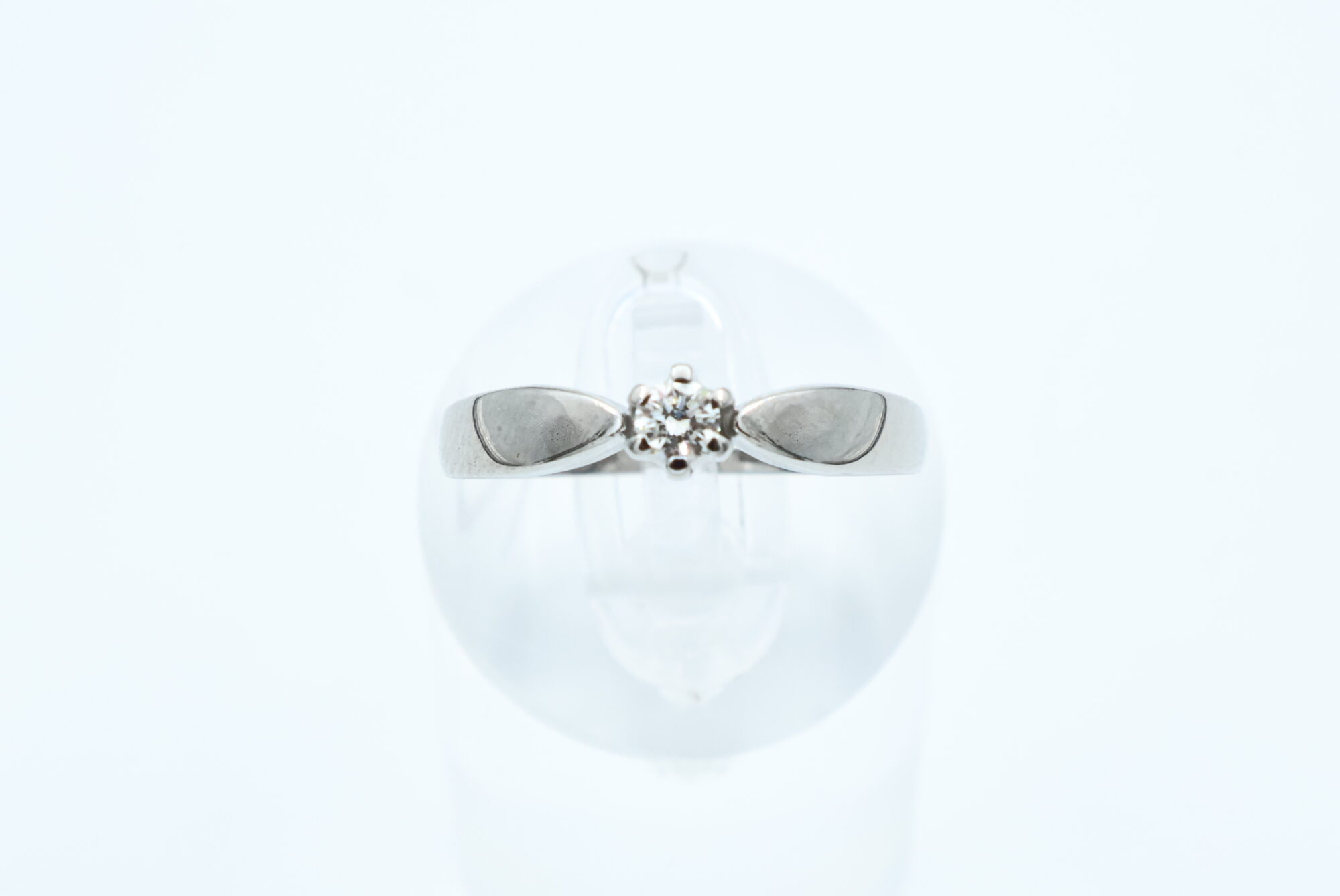 Ring i hvitt gull med diamant - Bilde 2