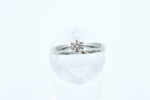 Ring i hvitt gull med diamant - Bilde 2