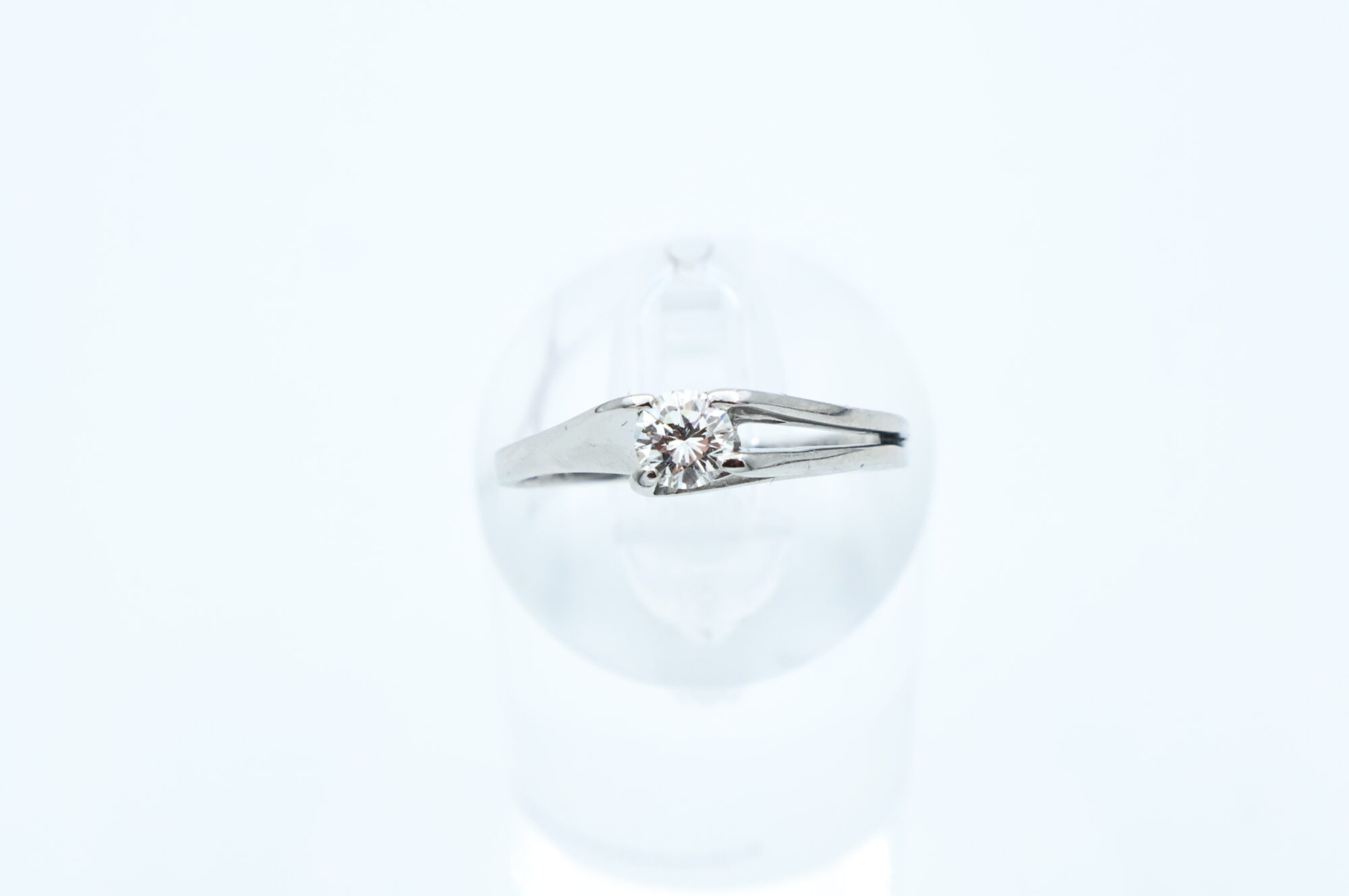 Ring i hvitt gull med diamant - Bilde 2