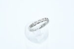 Ring i hvitt gull med diamanter