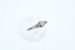 Ring i hvitt gull med diamant