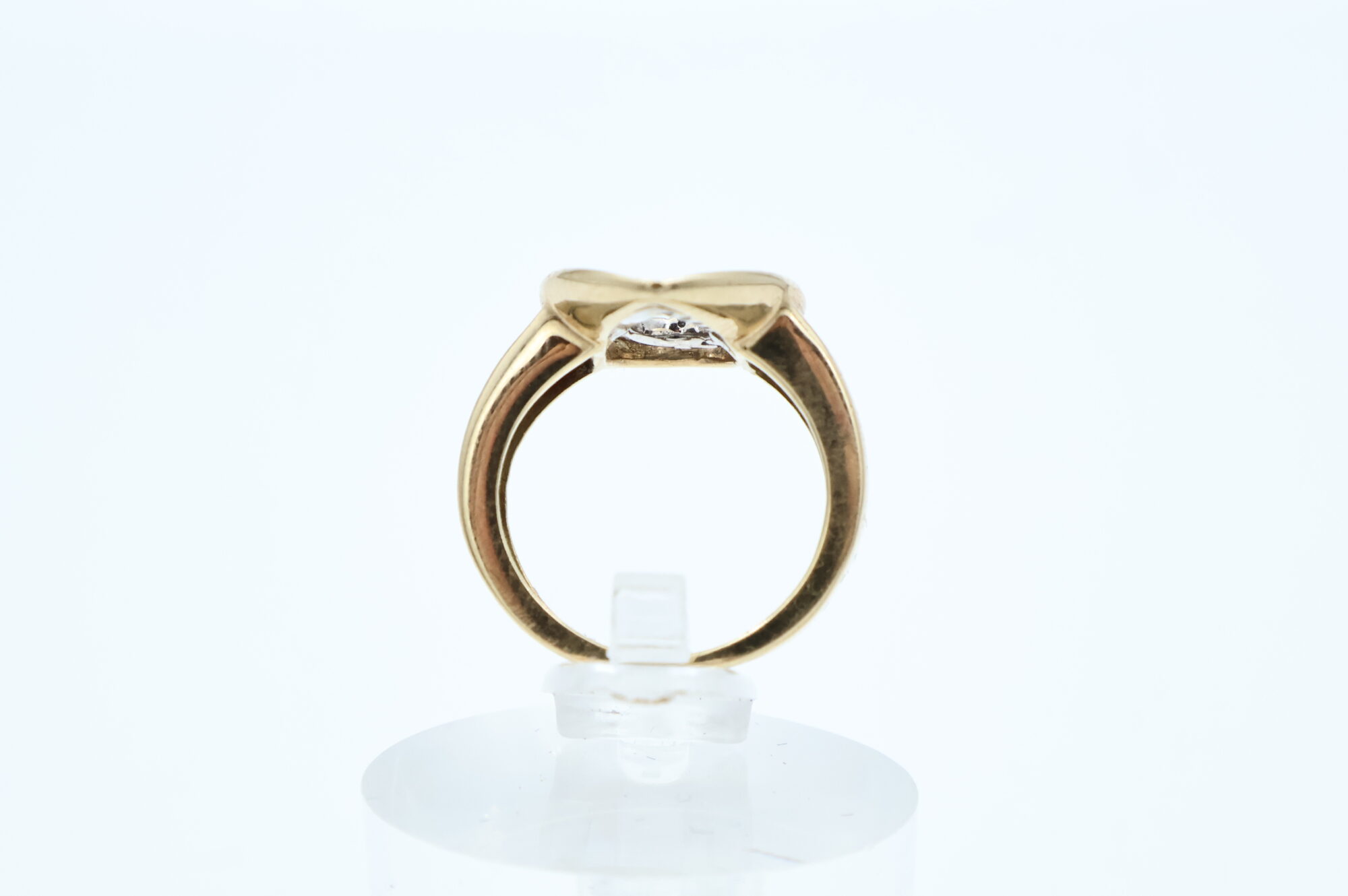 Ring i gult gull med diamanter - Bilde 3