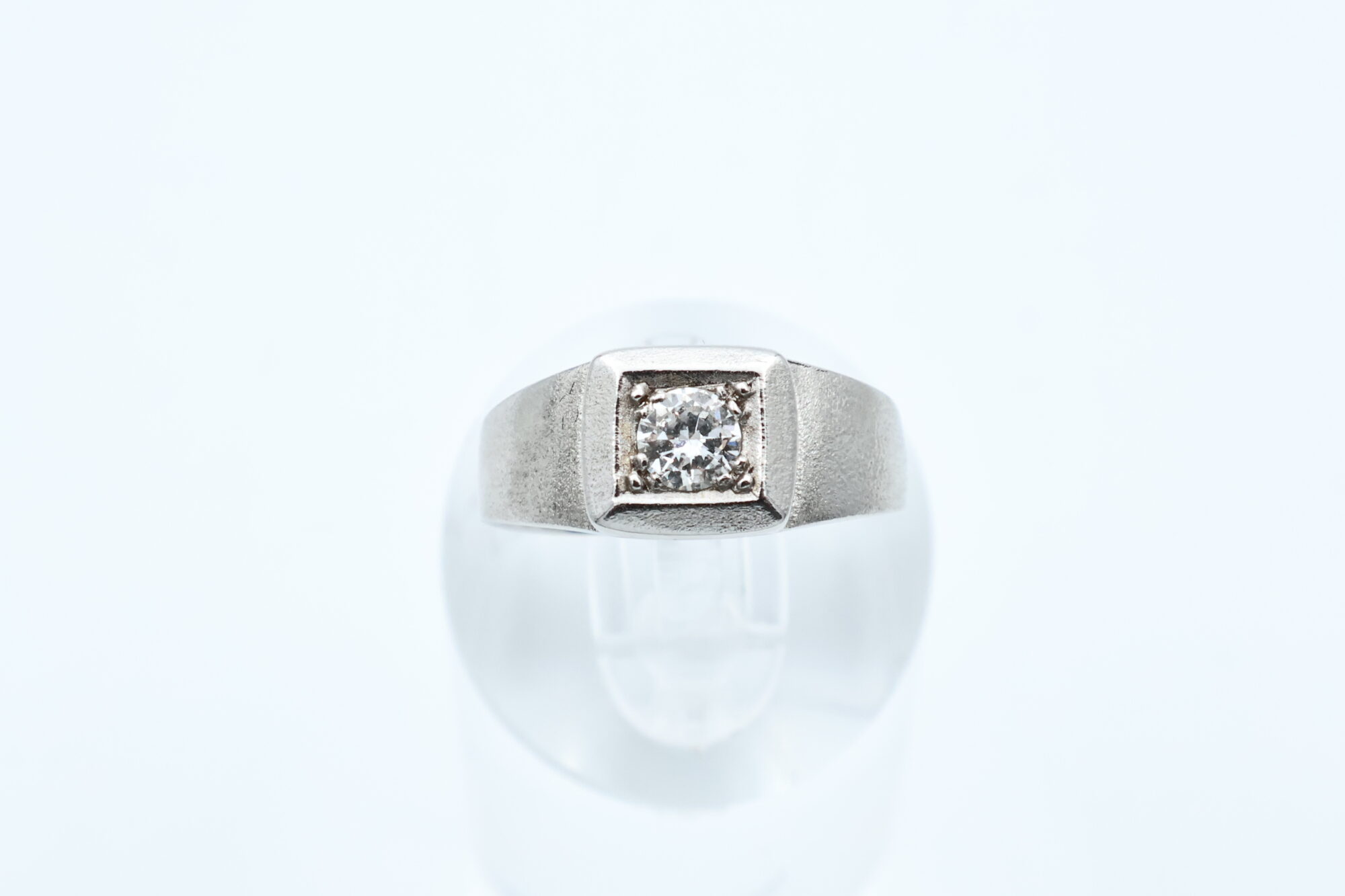 Ring i hvitt gull med diamant - Bilde 2