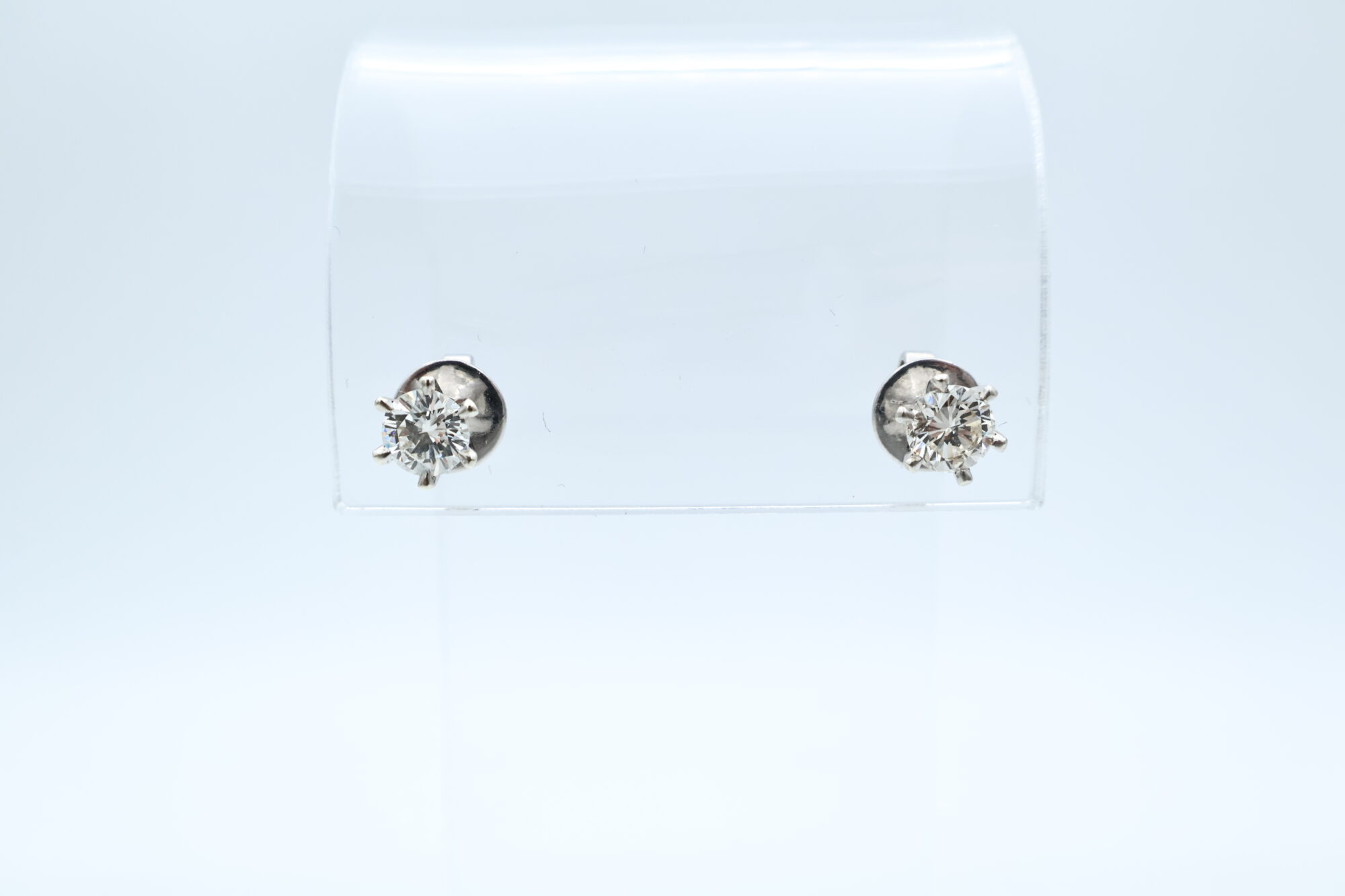 Ørepynt i hvitt gull med diamant (2x0.50ct) - Bilde 2