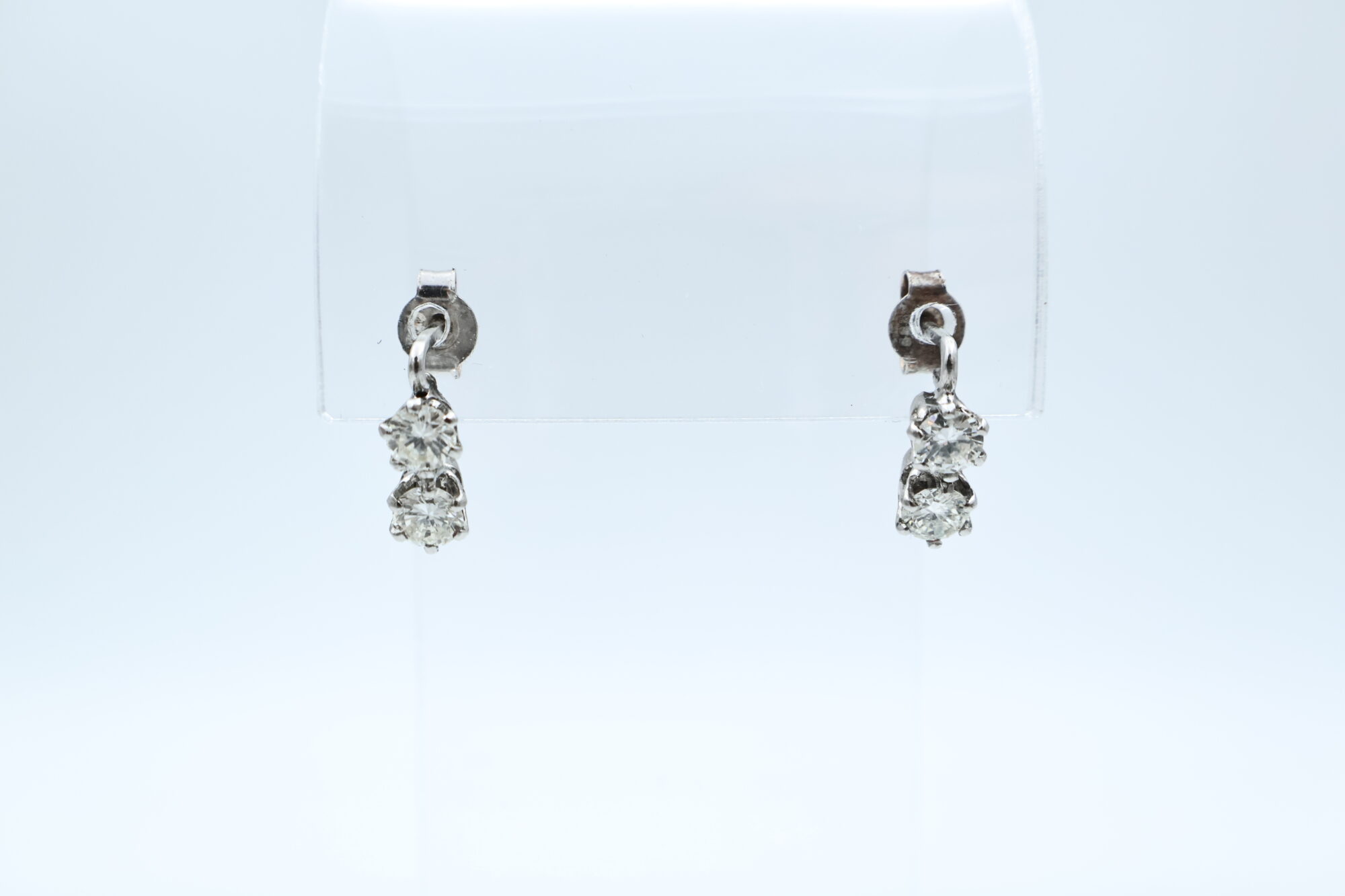 Ørepynt i hvitt gull med diamant (4x0.20ct) - Bilde 2