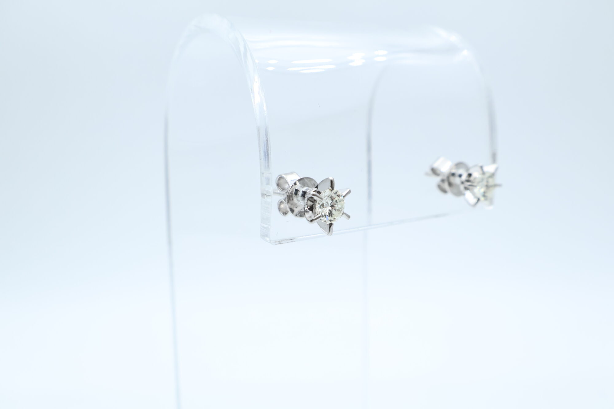 Ørepynt i hvitt gull med diamant (2x0.38ct) - Bilde 1