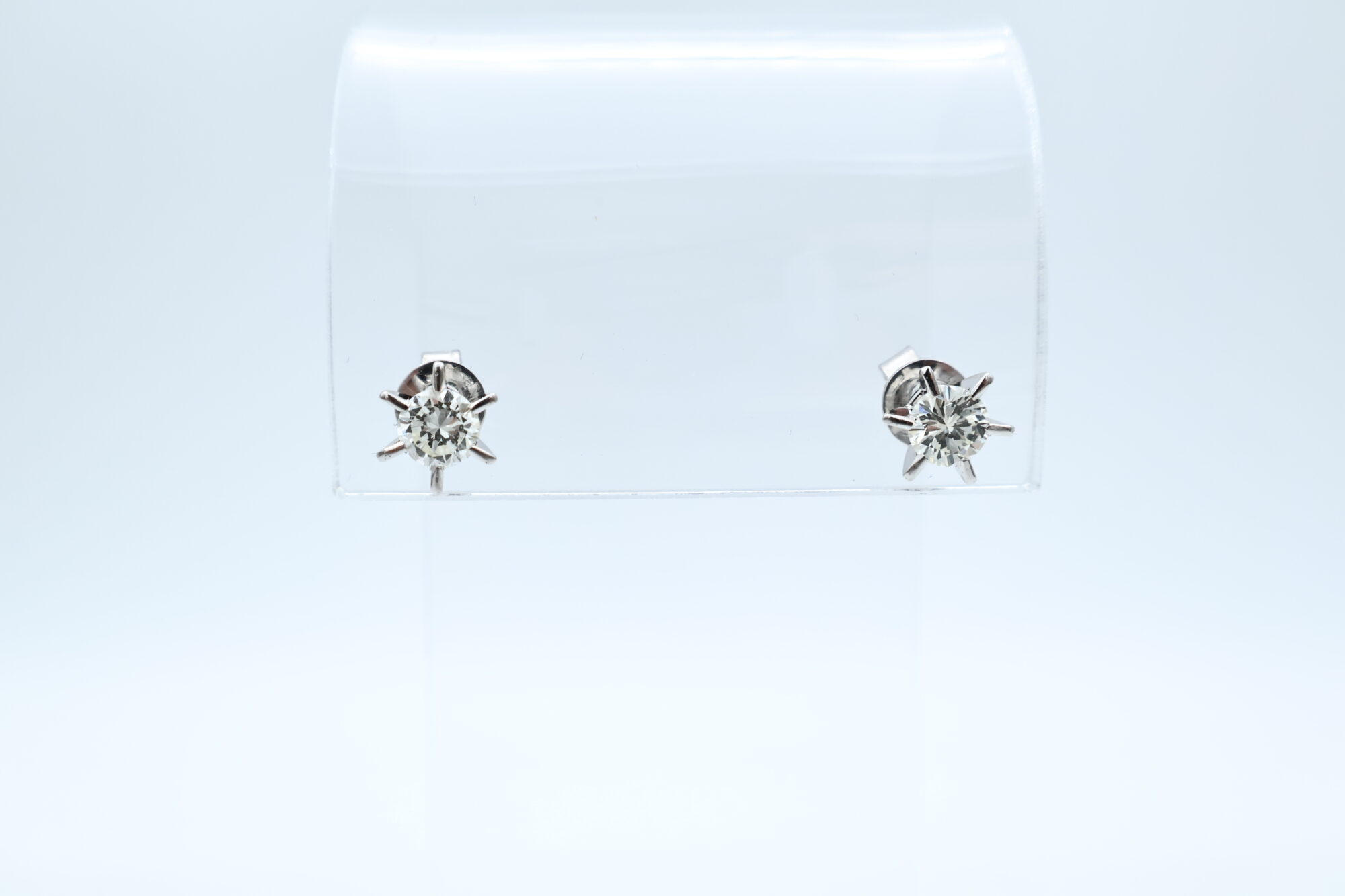 Ørepynt i hvitt gull med diamant (2x0.38ct) - Bilde 2