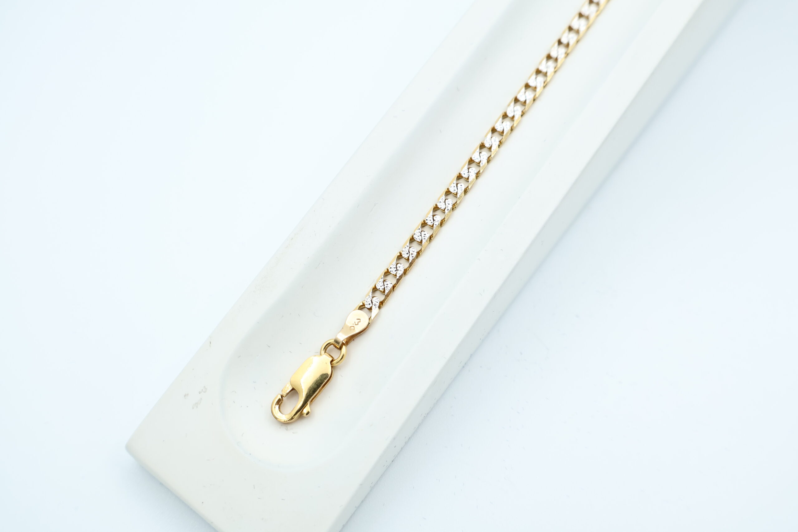 IMG_9674 Smykke i flerfarget gull - Bilde 1