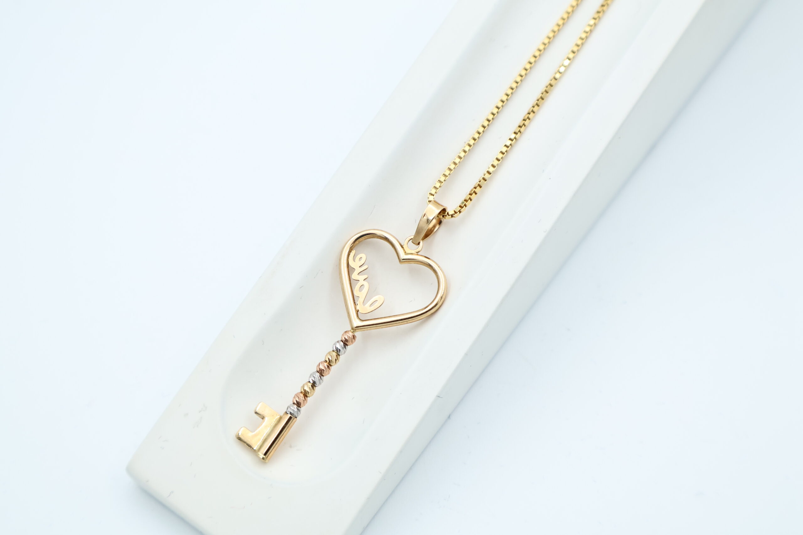 IMG_9827 Anheng i flerfarget gull - Bilde 1