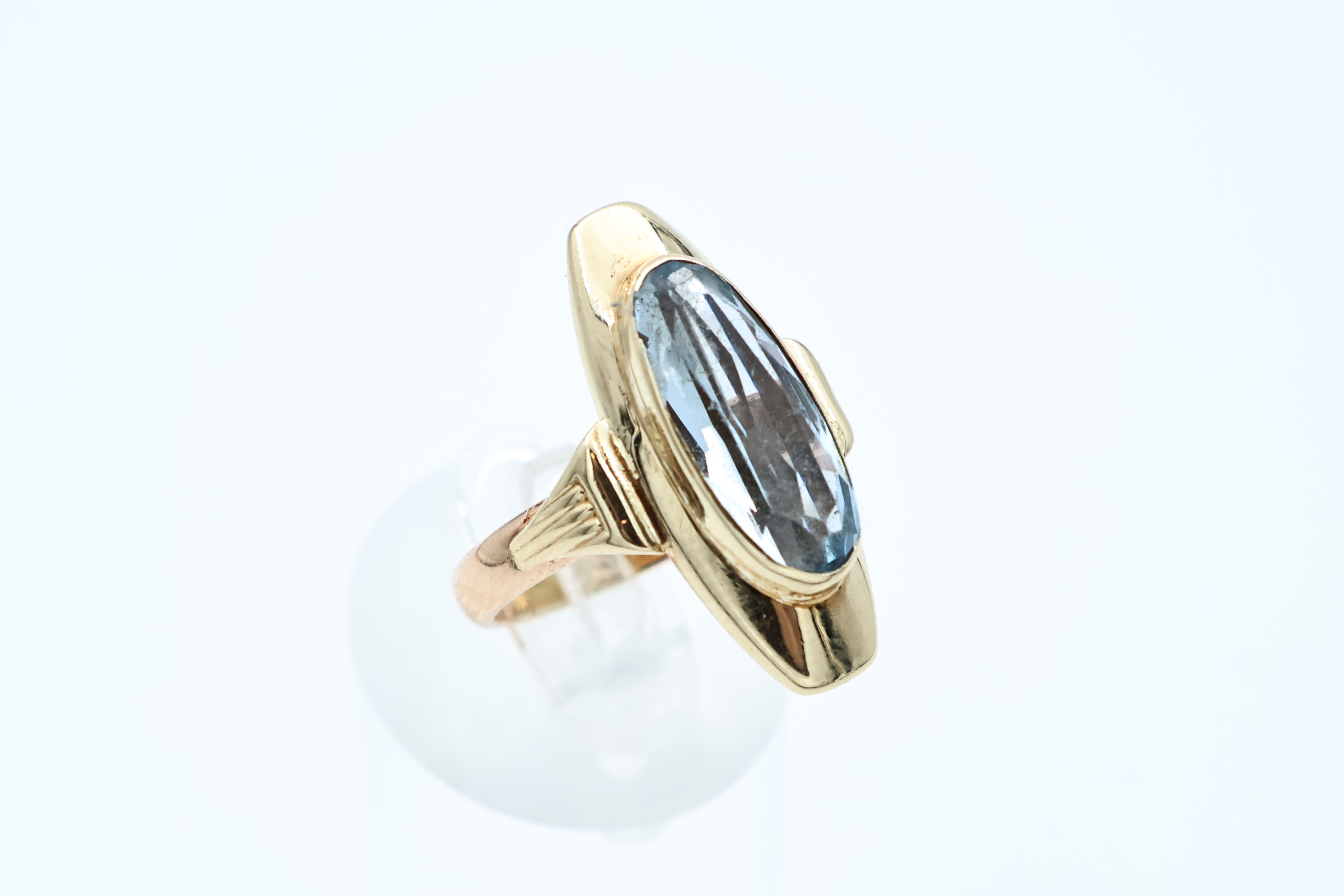 IMG_0168 Ring i gult gull med blå sten - Bilde 1