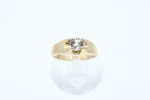 Ring i gult gull med hvit sten - Bilde 2
