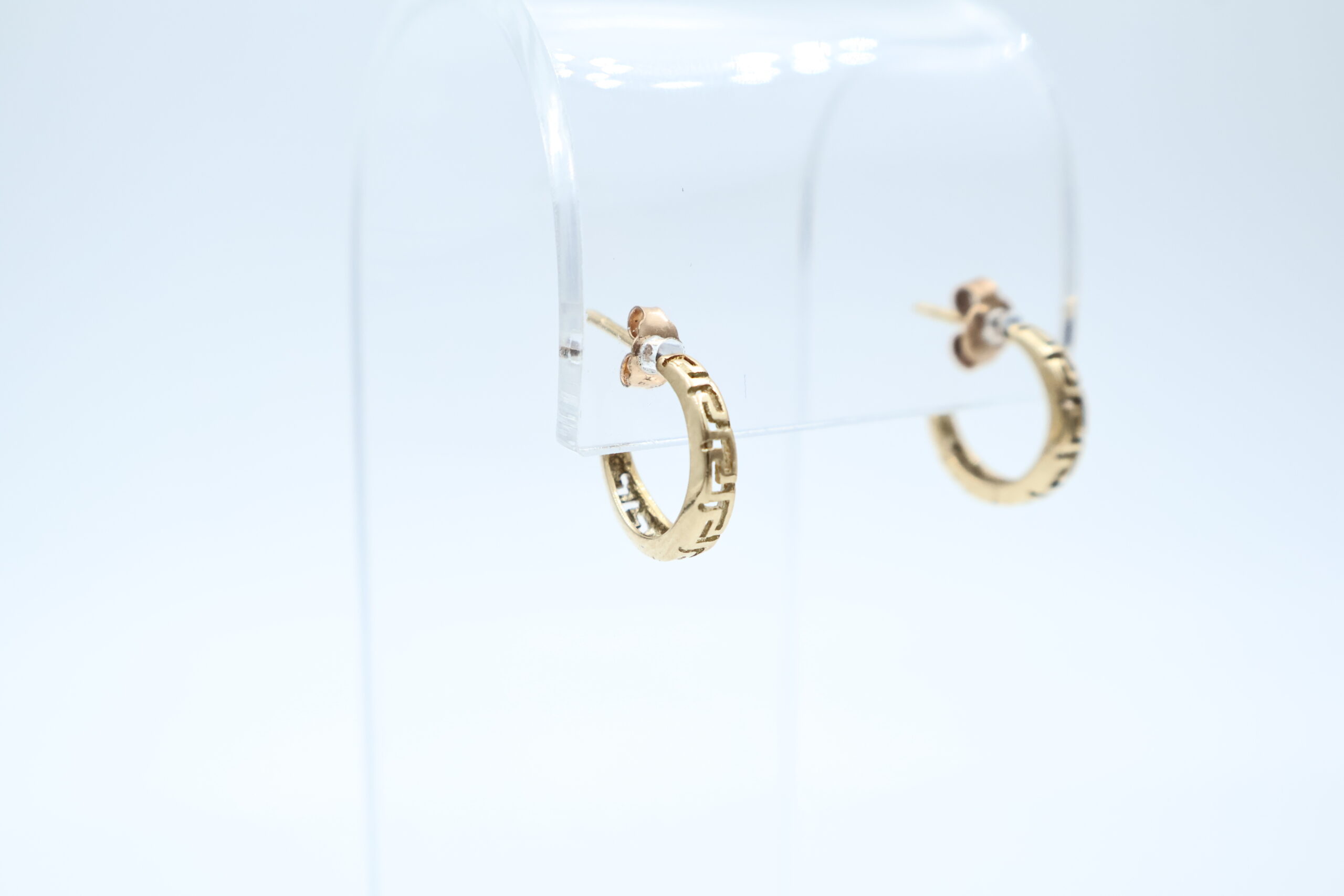 IMG_0217 Ørepynt i gult gull - Bilde 1