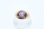 Ring i gult gull med lilla sten - Bilde 2