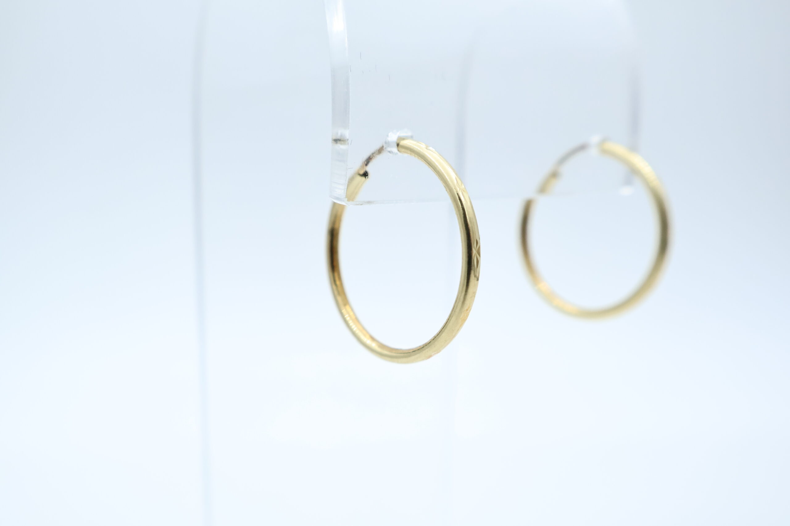 IMG_1407 Ørepynt i gult gull - Bilde 1