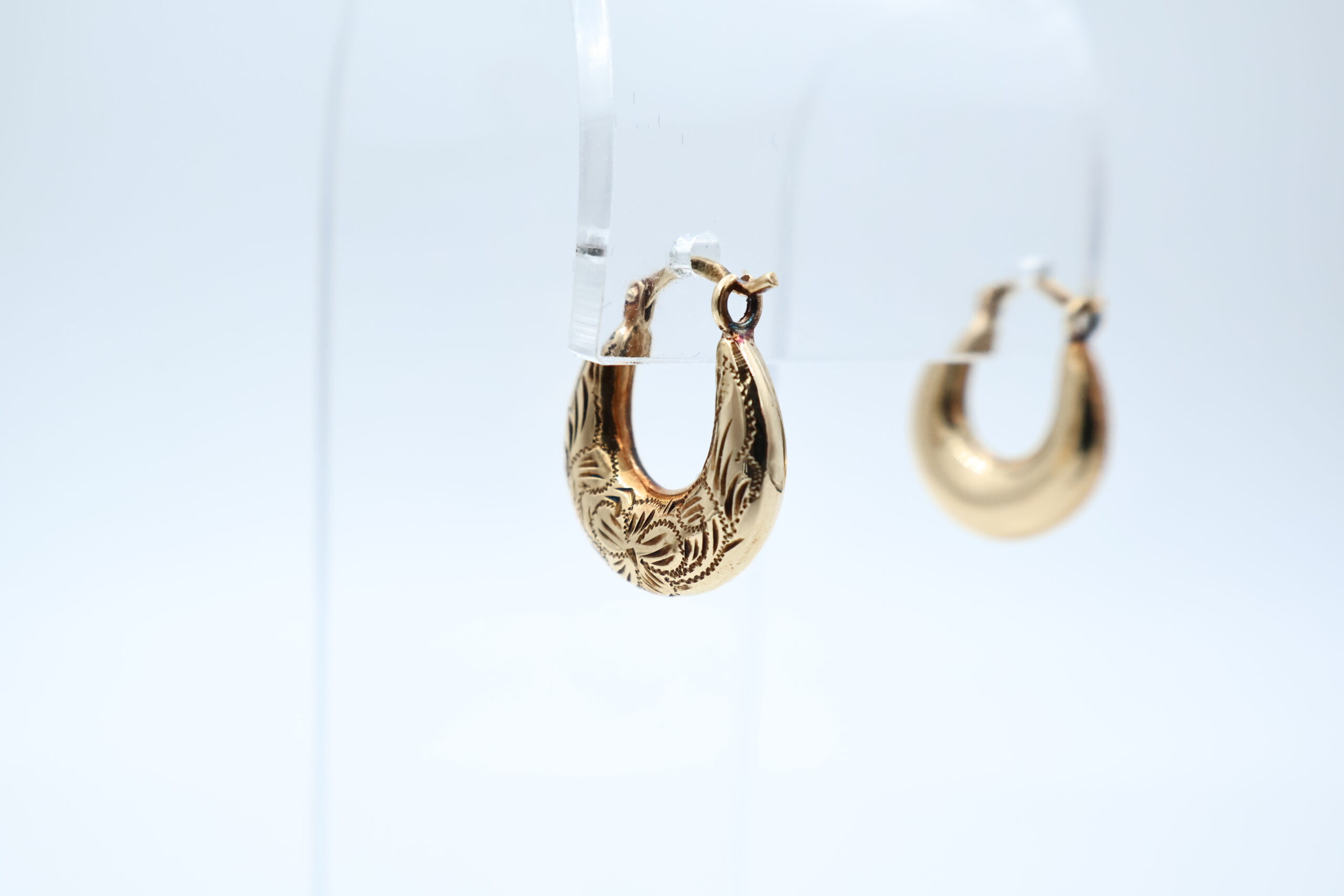 IMG_1410 Ørepynt i gult gull - Bilde 1