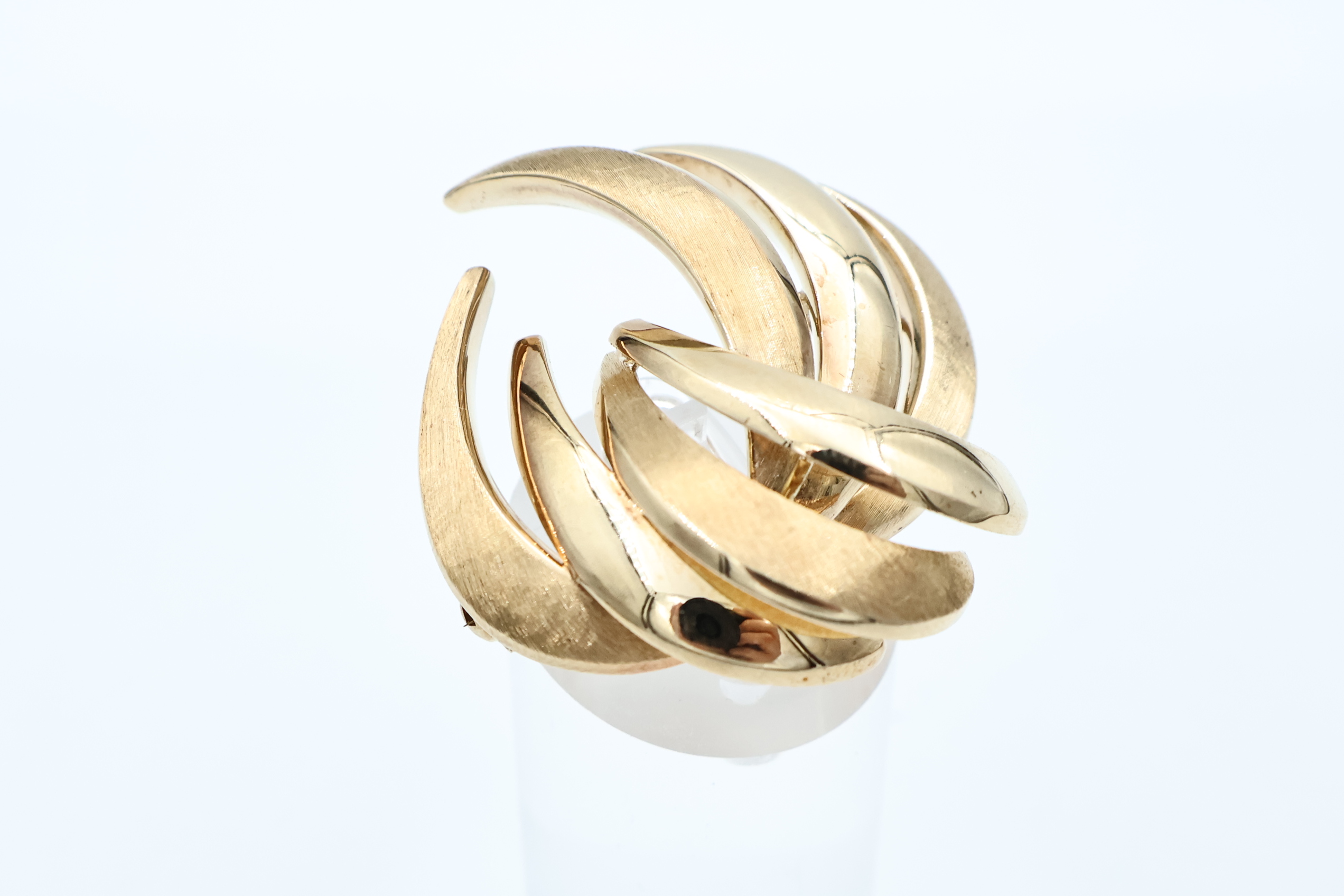 IMG_1926 Brosje i gult gull - Bilde 1