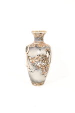 (095) Eldre vase i porselen, Japansk