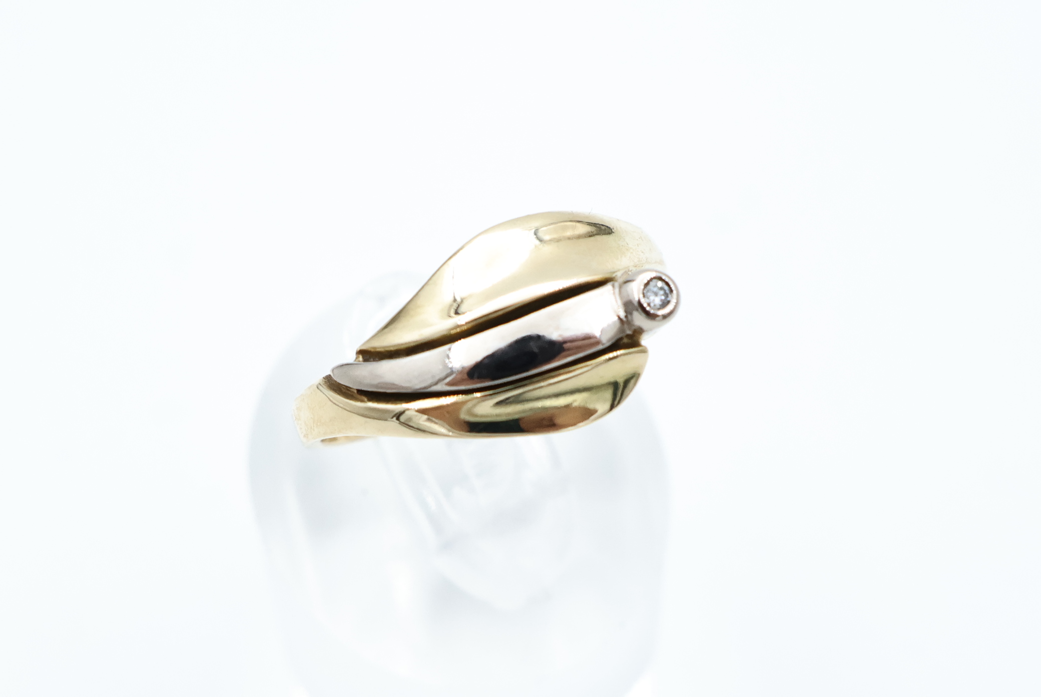 IMG_3131 Ring i flerfarget gull med små diamant - Bilde 1