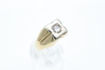 Ring i gult gull med diamant